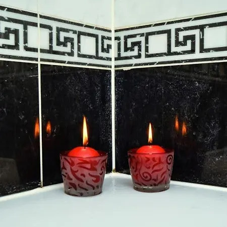 Beachfront With Wonderful Large Terrace Apartman