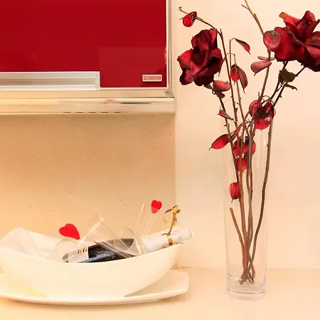 Beachfront With Wonderful Large Terrace * Makarska