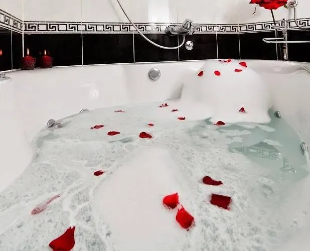 Beachfront With Wonderful Large Terrace Apartment Makarska