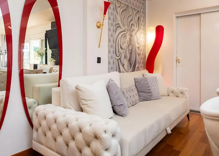 Beachfront With Wonderful Large Terrace Makarska