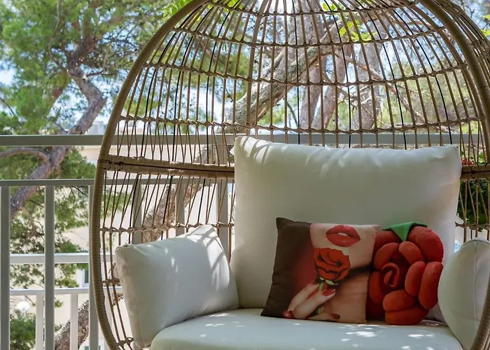 Apartment Beachfront With Wonderful Large Terrace Makarska