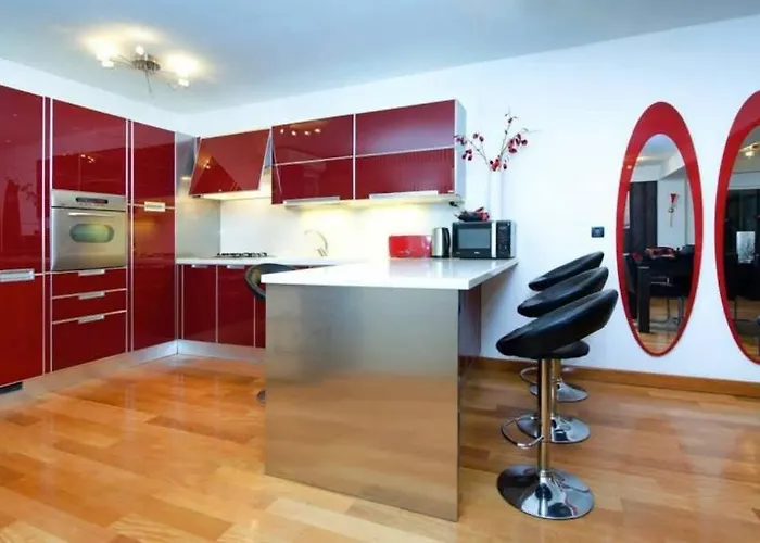 Beachfront With Wonderful Large Terrace Apartament