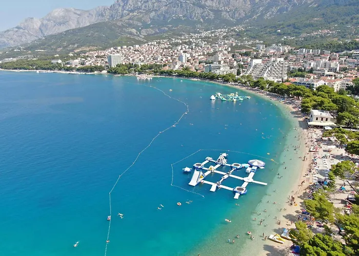 Beachfront With Wonderful Large Terrace Apartament *