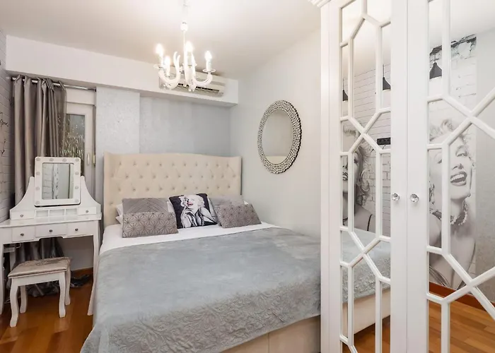 Beachfront With Wonderful Large Terrace *