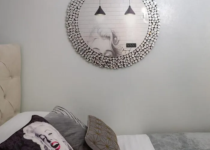 Beachfront With Wonderful Large Terrace Apartment *